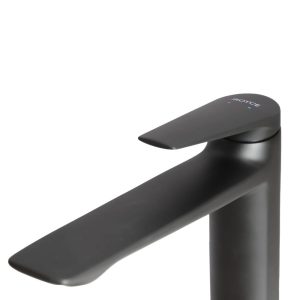 Черный смеситель для раковины Royce Pro RCM-120502BL.